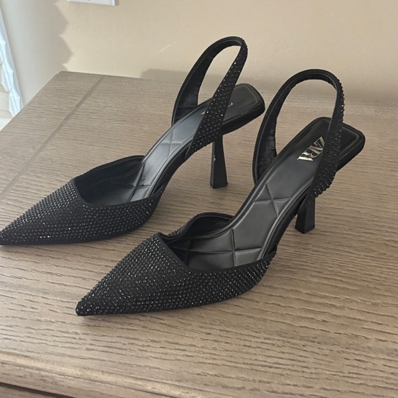 Zara Women's Glittering Black Pointed Heels - Picture 3 of 6